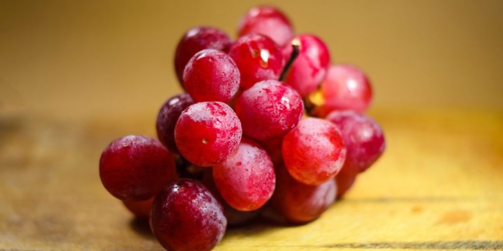 red grapes